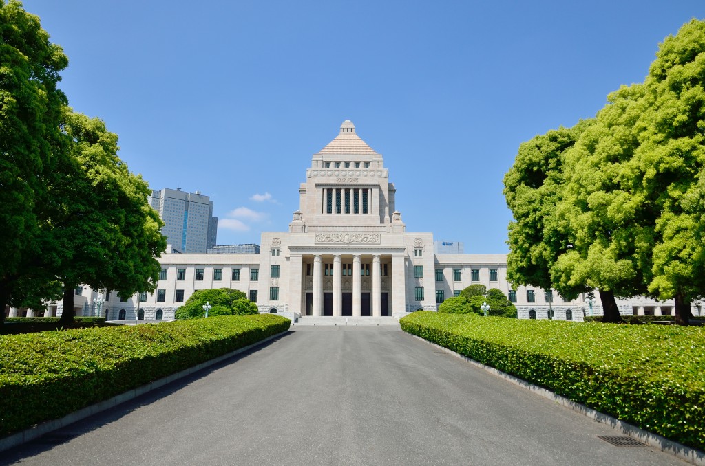 ラベンダーの品種改良:いつ、どのように行うか